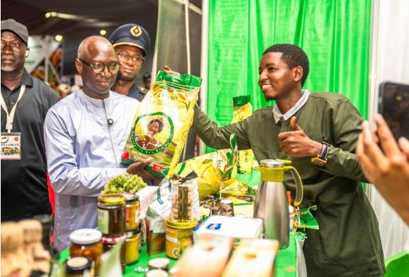 Portrait du promoteur de EMANAY – CASA ART